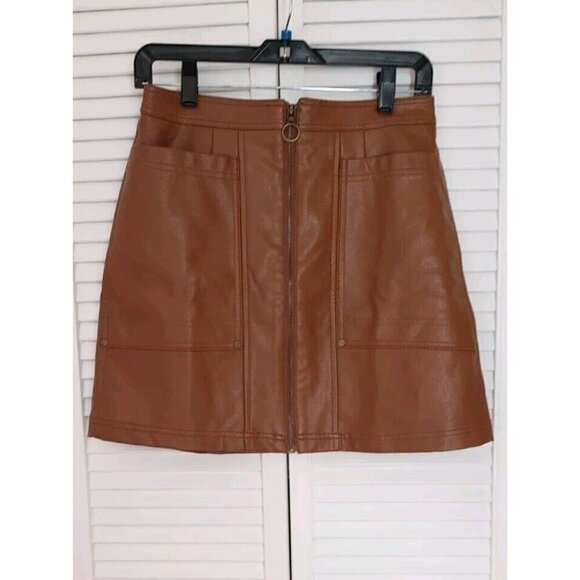 NWT PILCRO BY ANTHROPOLOGIE  FAUX LEATHER CEDAR FRONT ZIPPER MINI DRESS SZ 6 - Picture 2 of 10